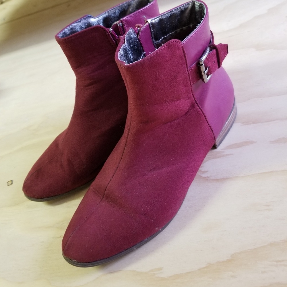 Ankle boots maroon